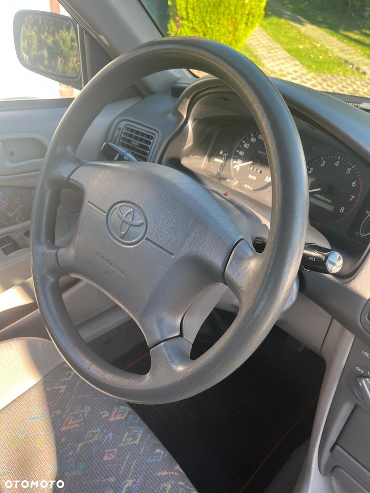 Toyota Corolla 1.4 XLi - 24