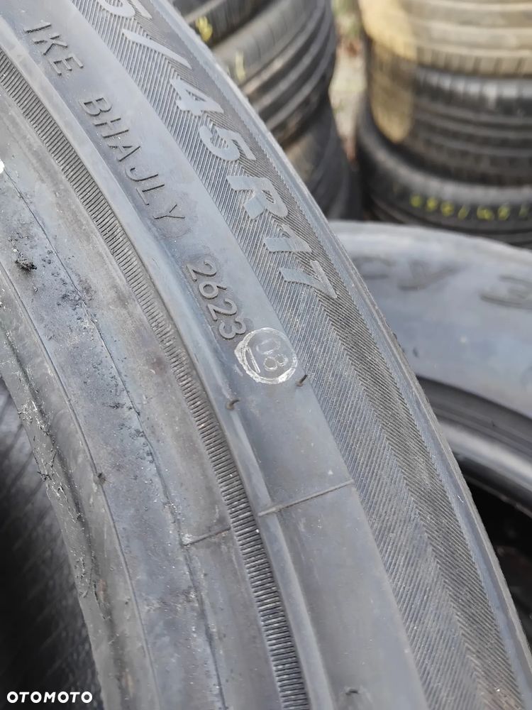 235/45/17 Dynamo Street-h MH01 - 2