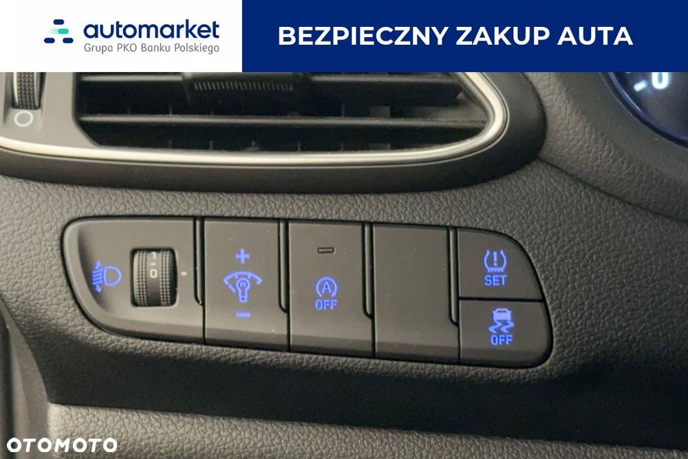 Hyundai i30 1.5 DPI Classic + - 14