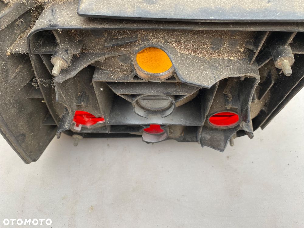 Lampa prawy tył VW Jetta II - 3