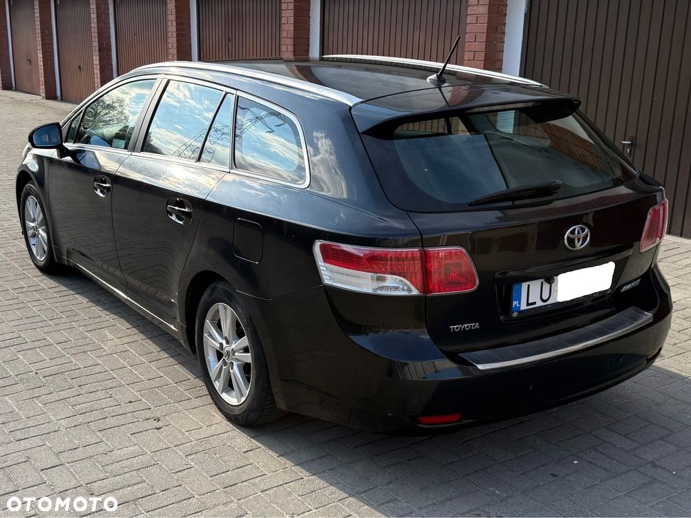 Toyota Avensis 1.8 Luna - 5