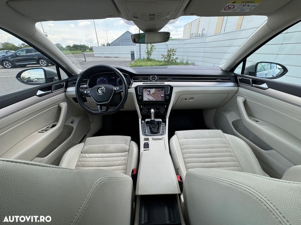 Volkswagen Passat 2.0 TDI SCR 4Motion DSG Highline - 11