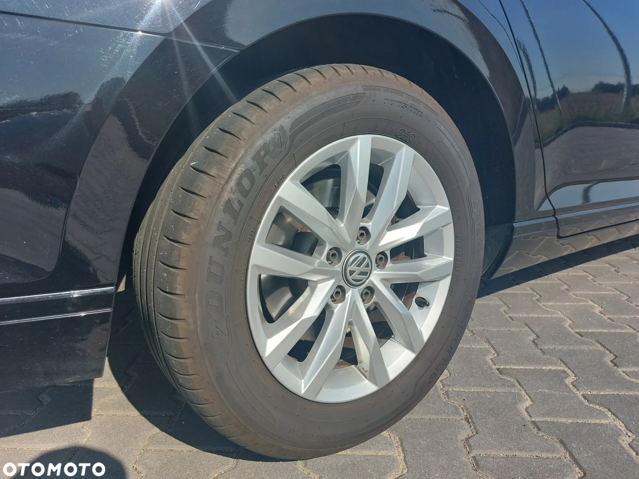 Volkswagen Passat - 11