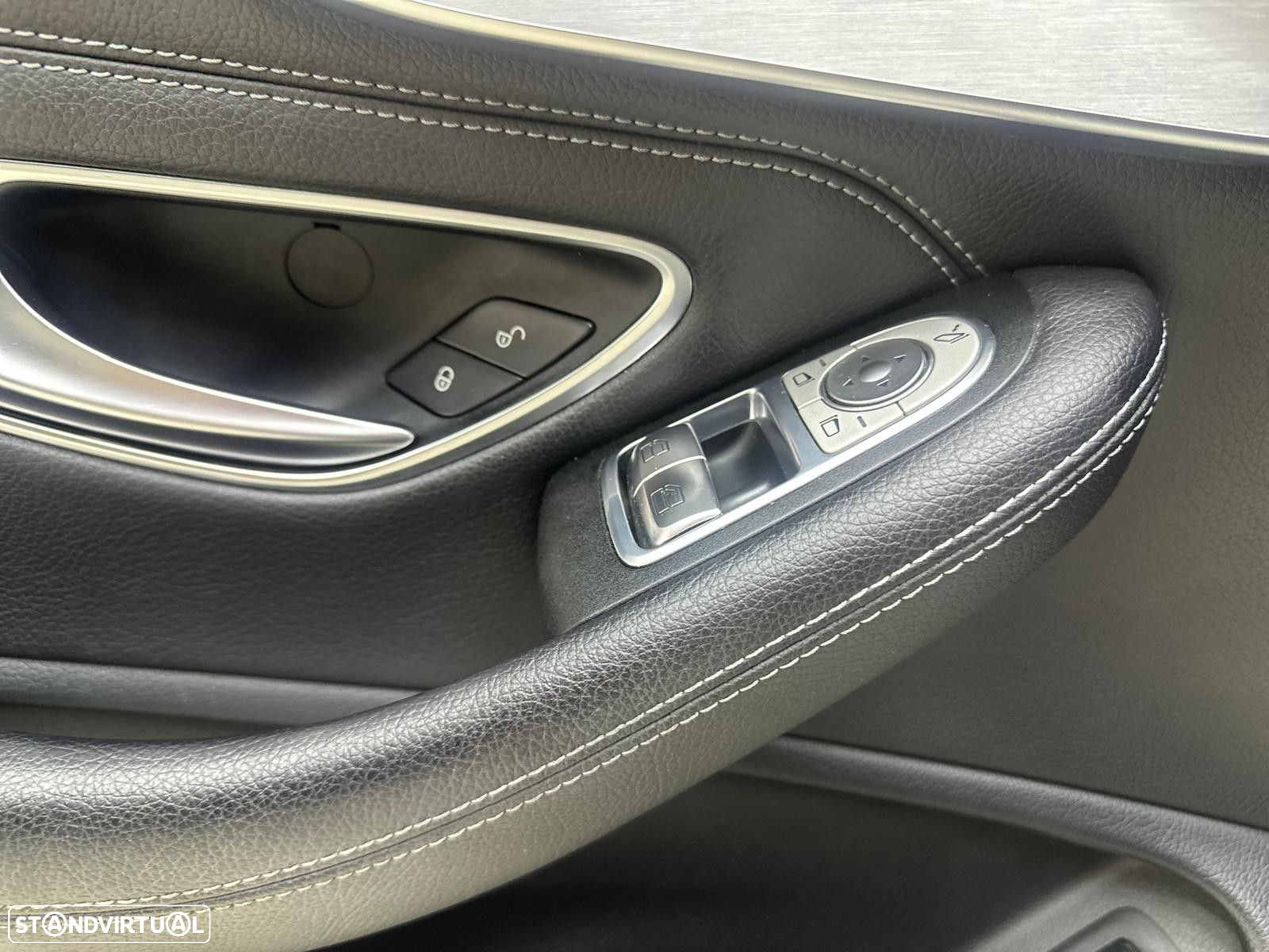 Mercedes-Benz C 250 d Coupe 9G-TRONIC AMG Line - 27