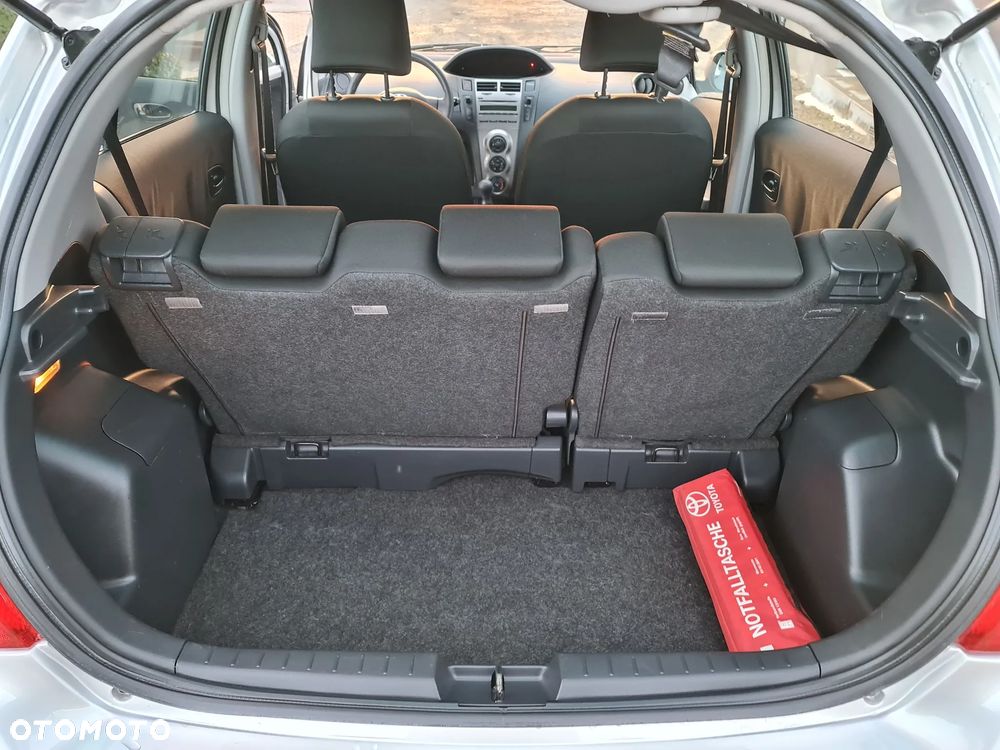 Toyota Yaris - 14