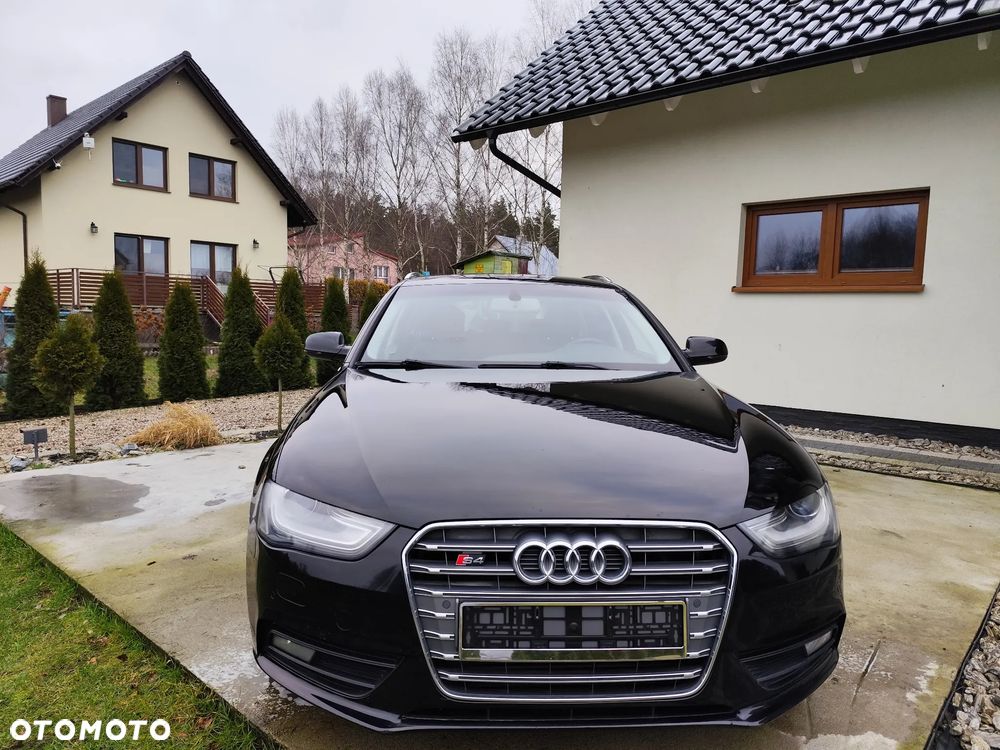 Audi A4 Avant - 4