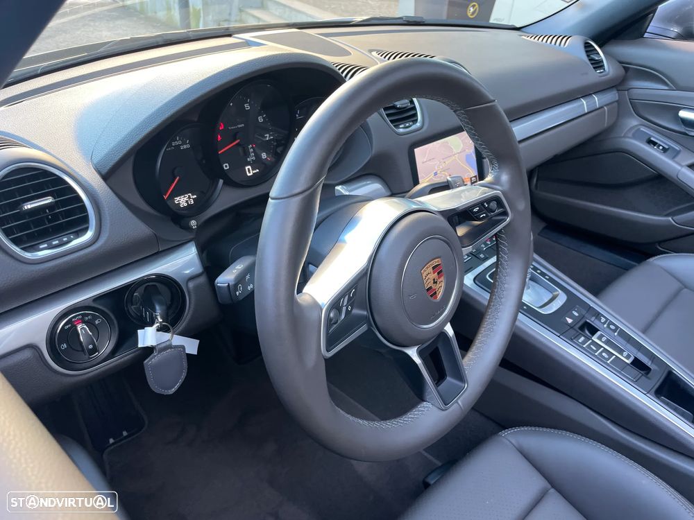 Porsche 718 Boxster 2.0 T PDK - 33