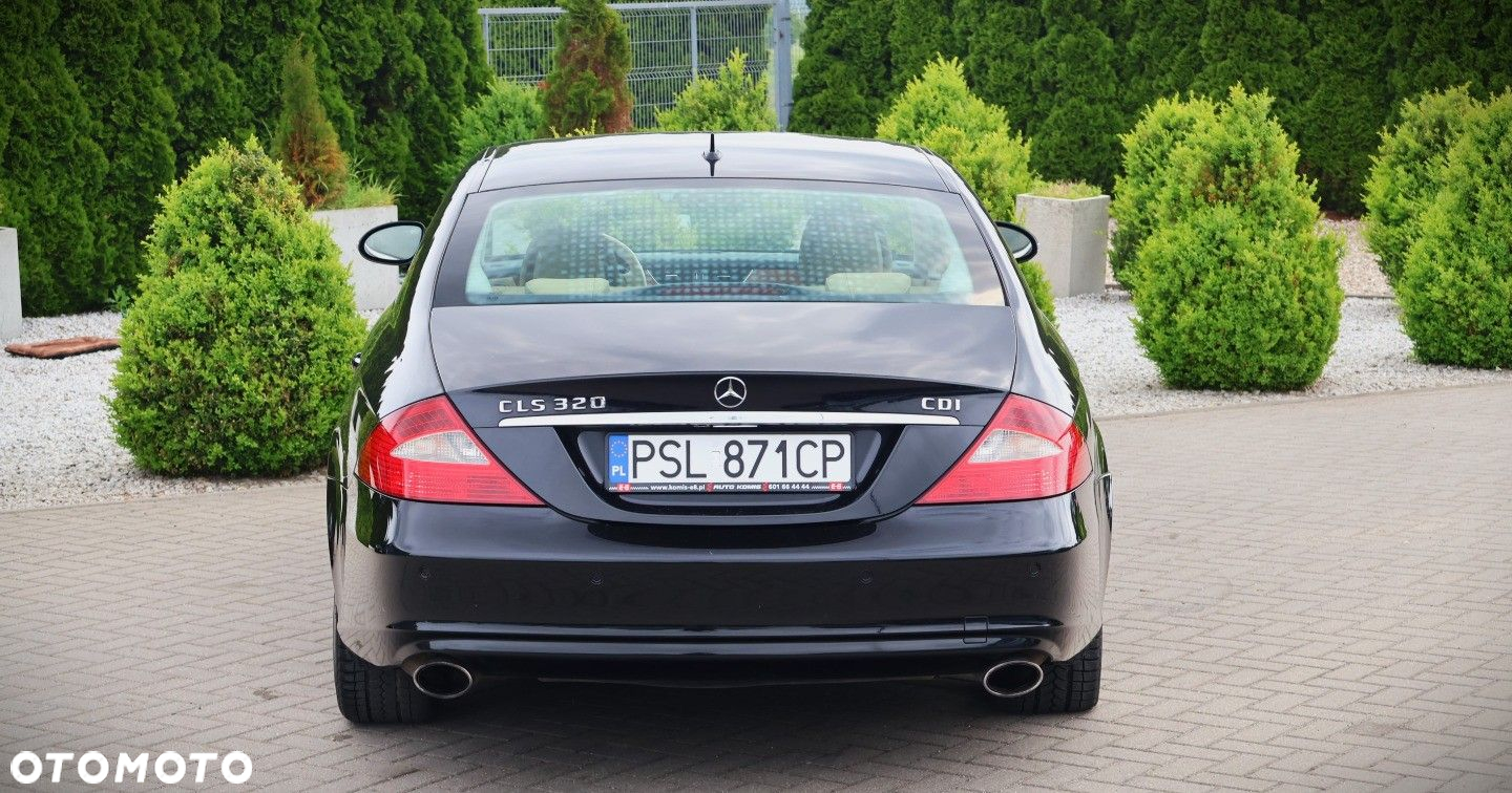Mercedes-Benz CLS - 6