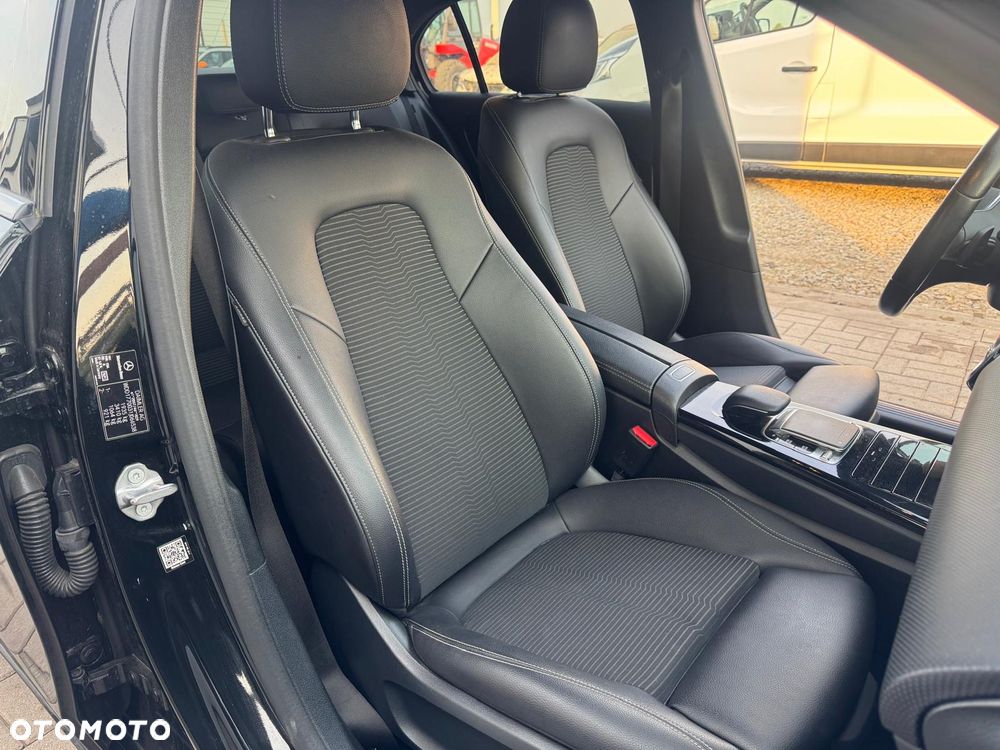 Mercedes-Benz Klasa A 180 d 7G-DCT Edition 1 - 16