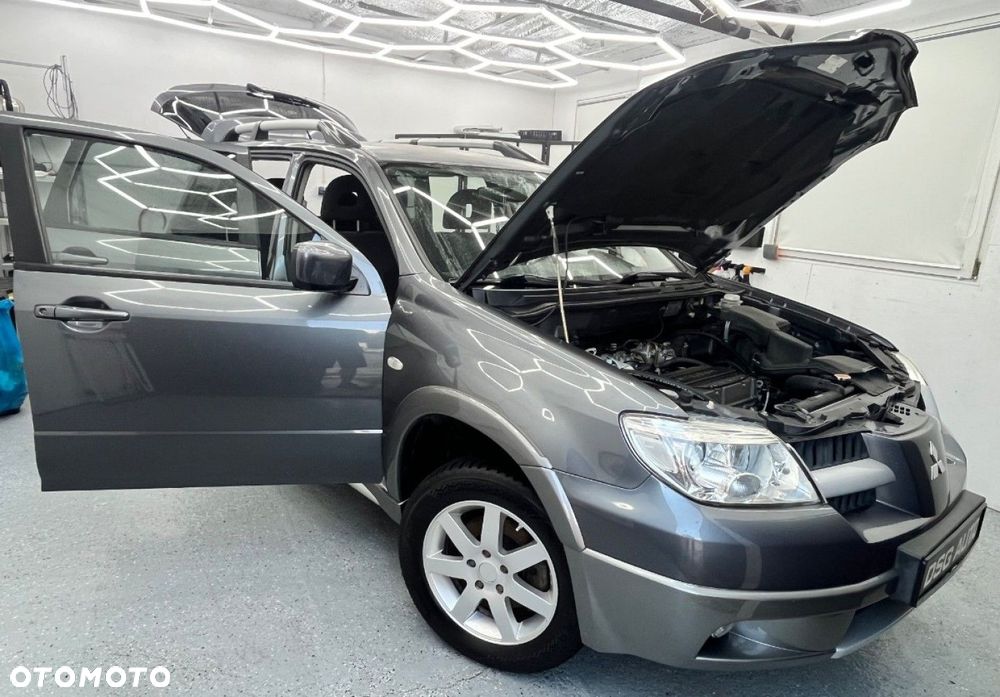 Mitsubishi Outlander - 29