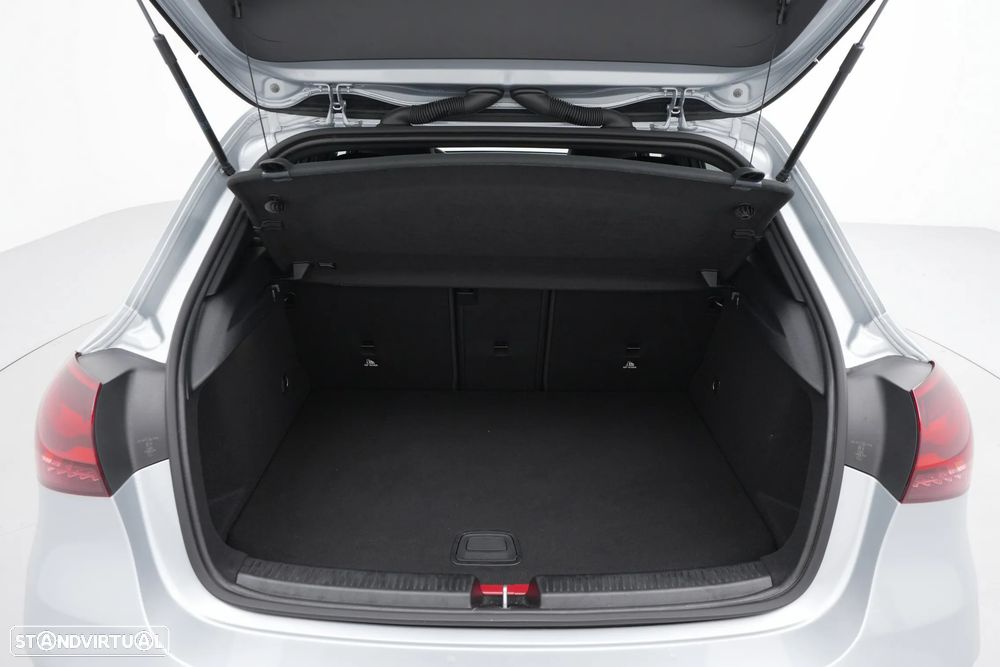 Mercedes-Benz A 250 e AMG Line - 30