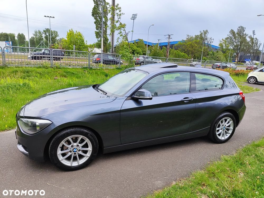 BMW Seria 1 114d - 12