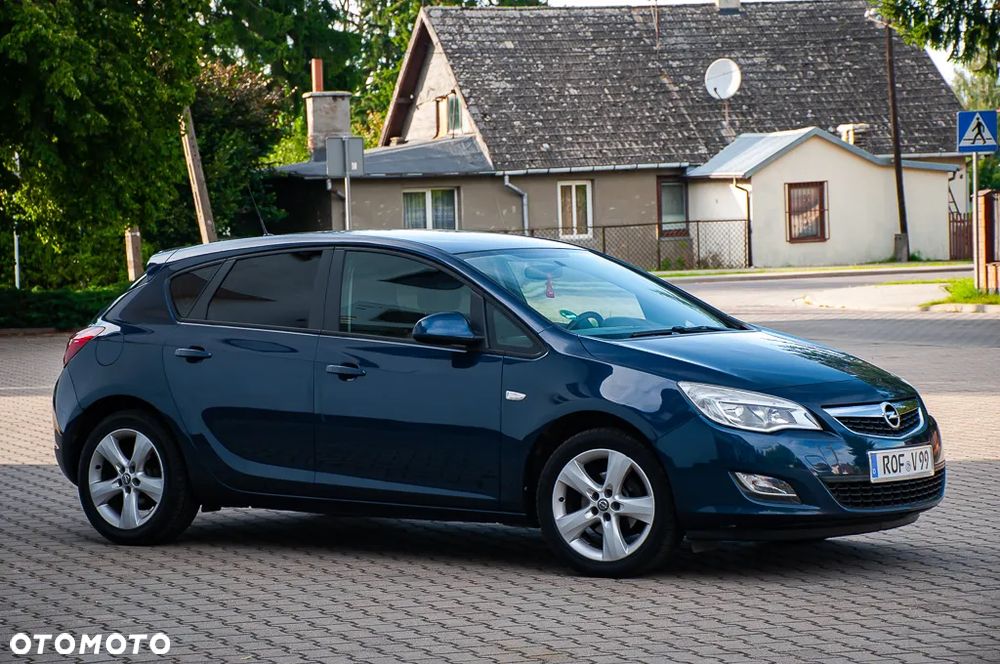 Opel Astra 1.4 ecoFLEX - 4