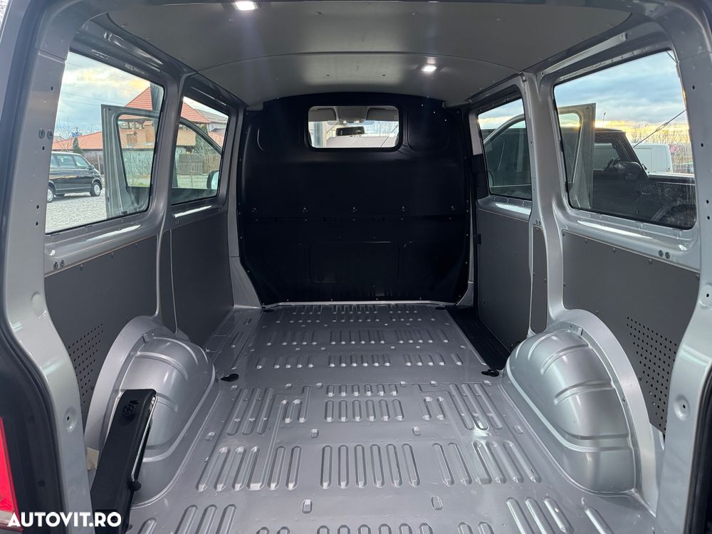 Volkswagen Transporter T6.1 - 23