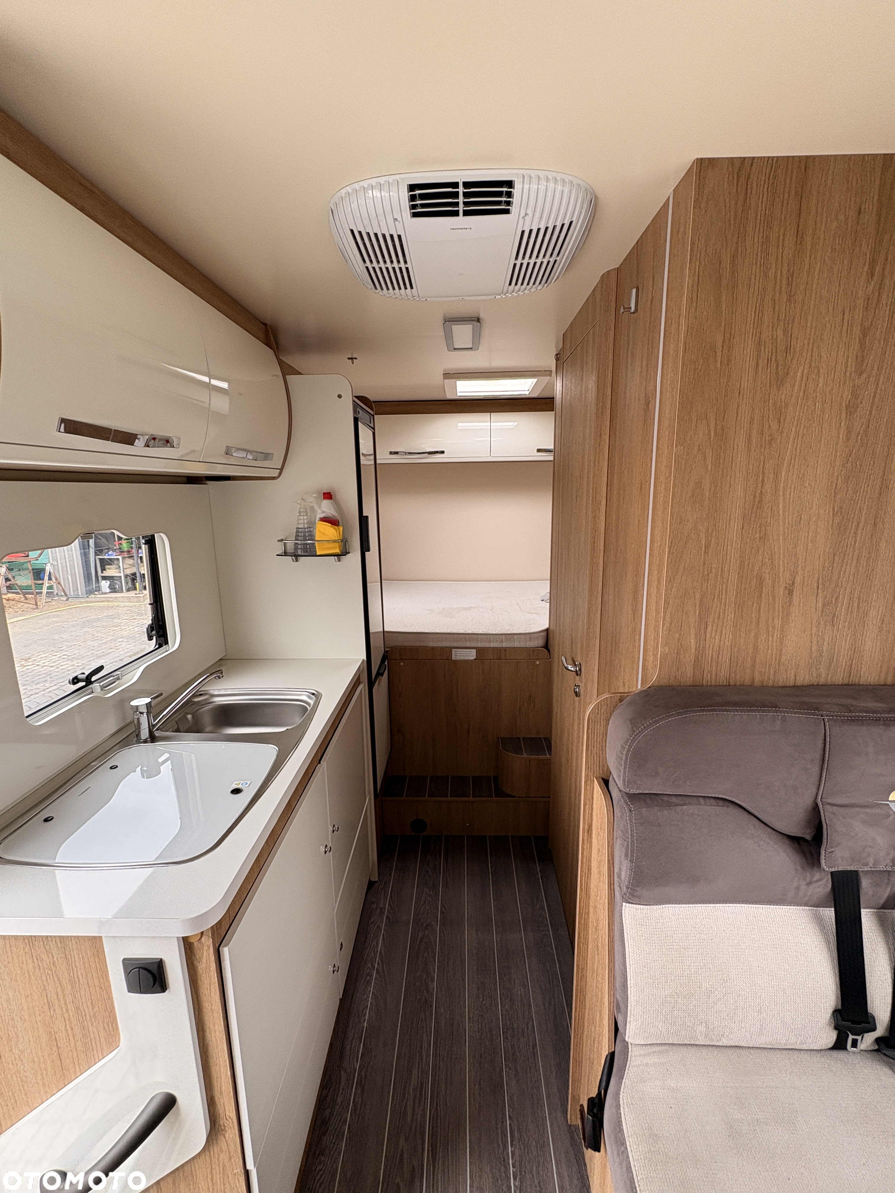 Ford Transit - 9