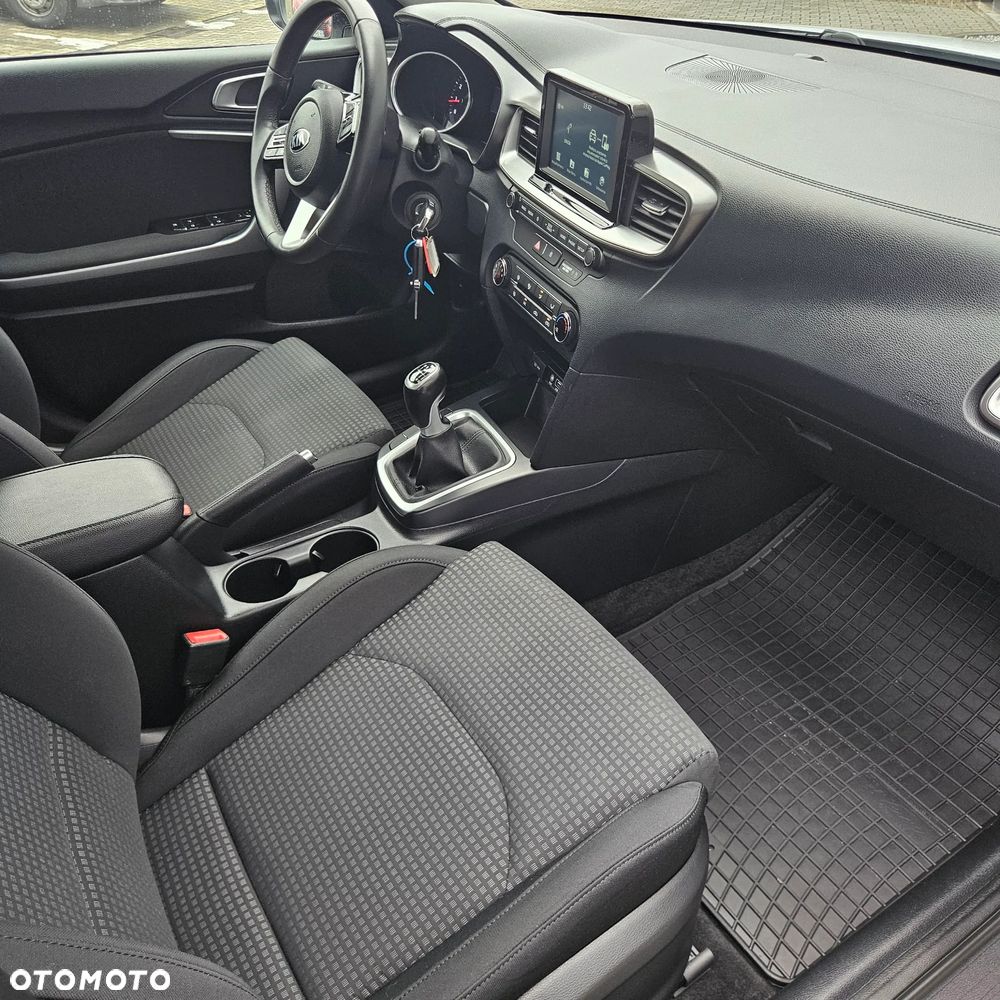 Kia Ceed 1.4 M - 18