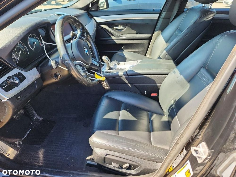 BMW Seria 5 535i xDrive - 7
