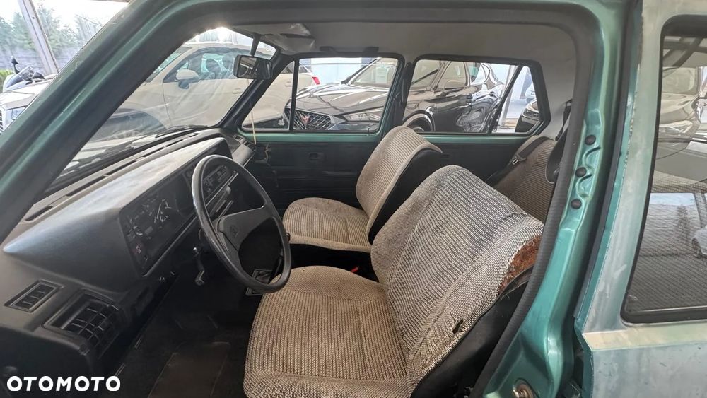 Volkswagen Golf 1.1 - 12