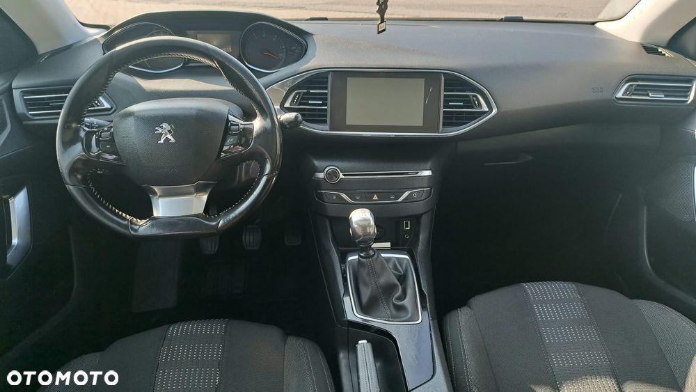 Peugeot 308 - 18