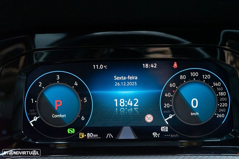 VW Golf Variant 2.0 TDi R-Line DSG - 41