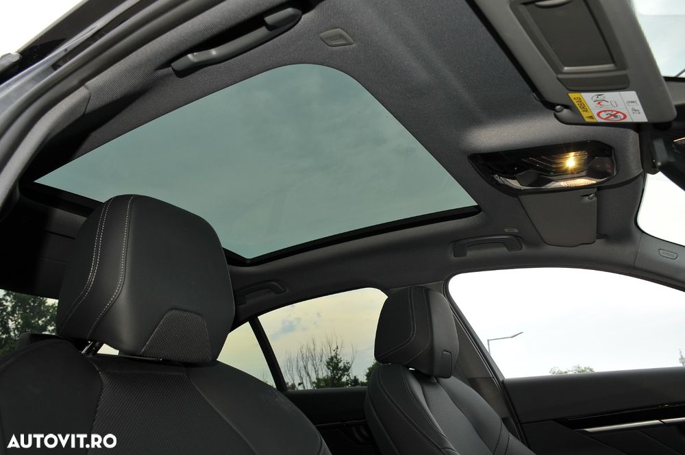 BMW Seria 5 520i AT MHEV - 16