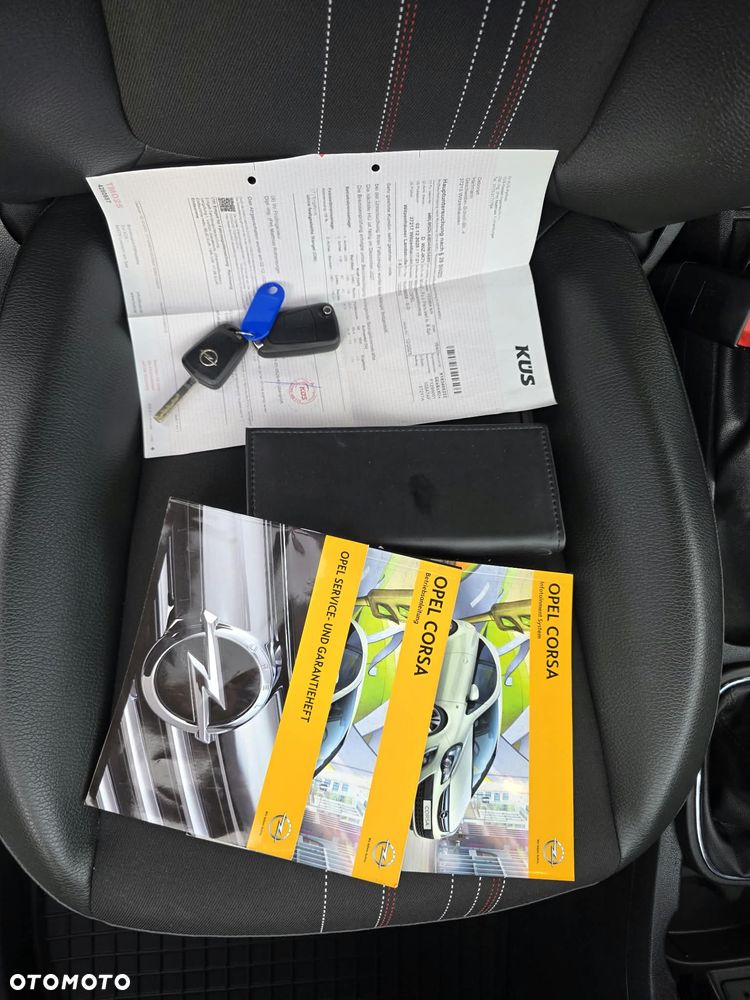 Opel Corsa 1.4 16V 150 Jahre - 17