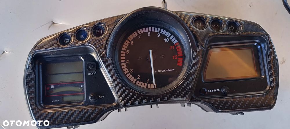 HONDA CBR1100XX BLACKBIRD LICZNIK ZEGARY PRĘDKOŚCIOMIERZ 2004 - 8