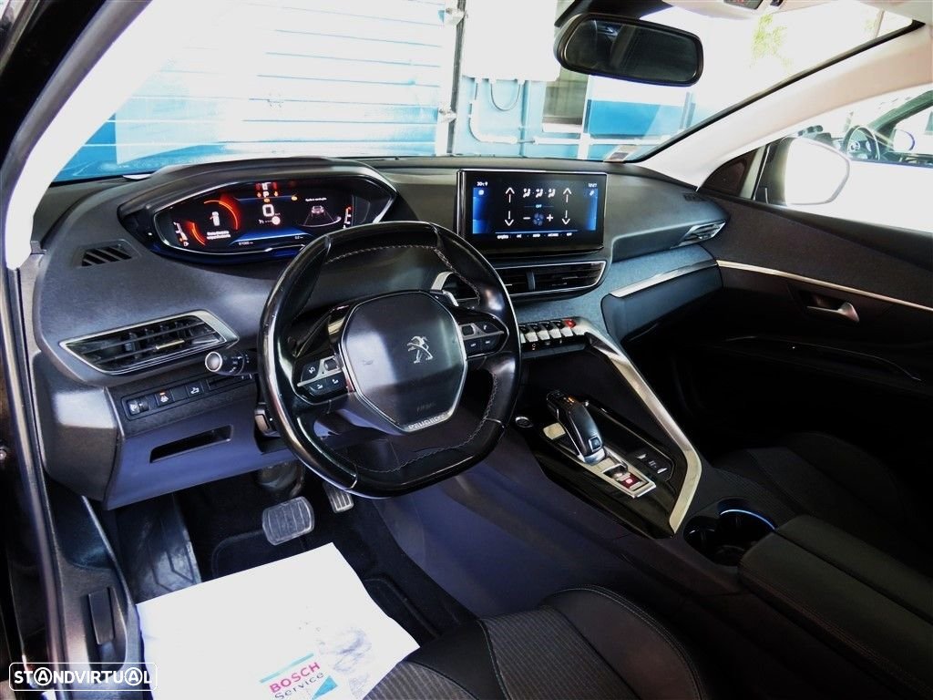 Peugeot 3008 1.5 BlueHDi Allure Pack EAT8 - 8
