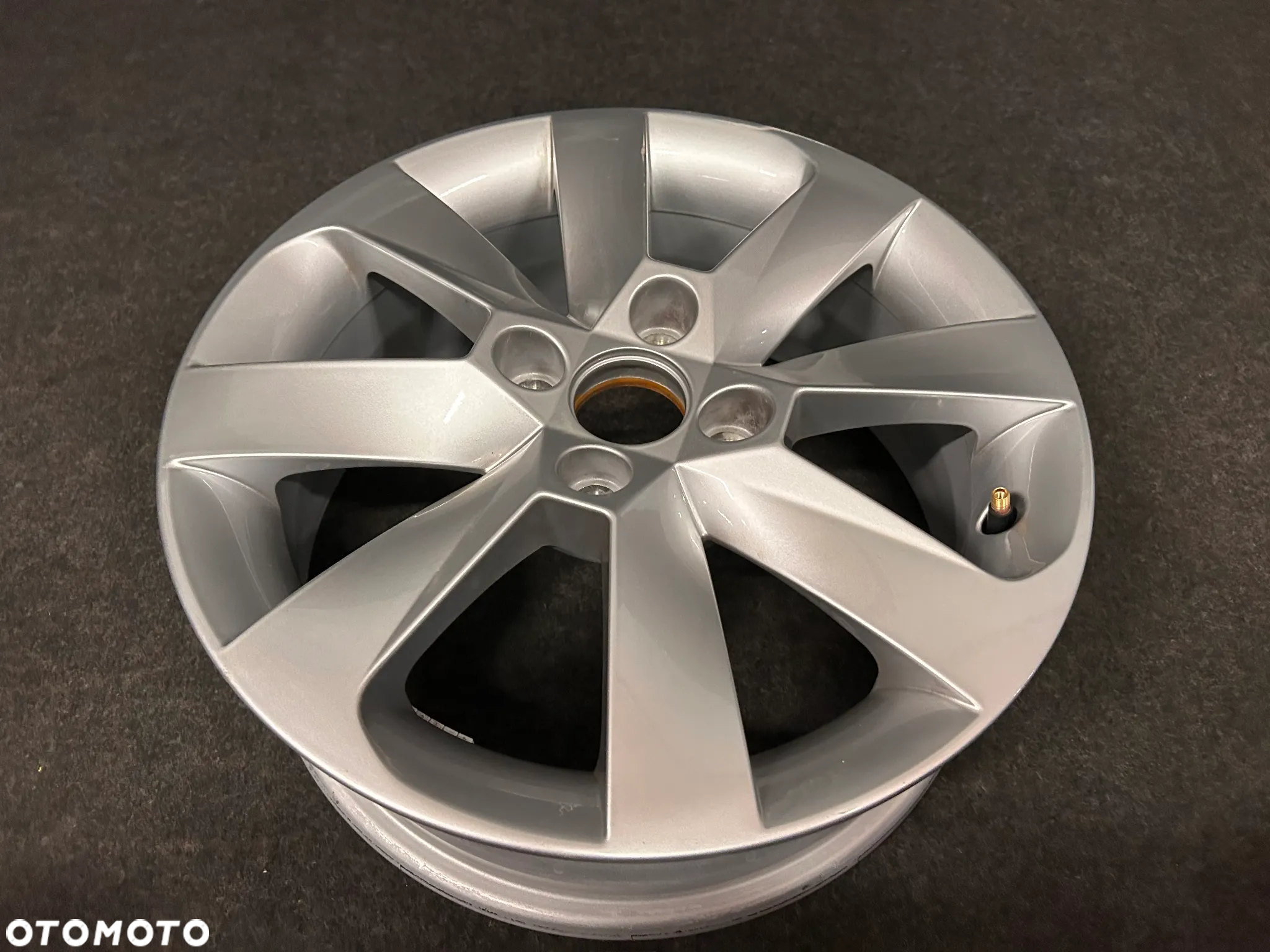 Alufelga Skoda Citigo 15 cali 4x100 1szt. 1ST601025T - 2