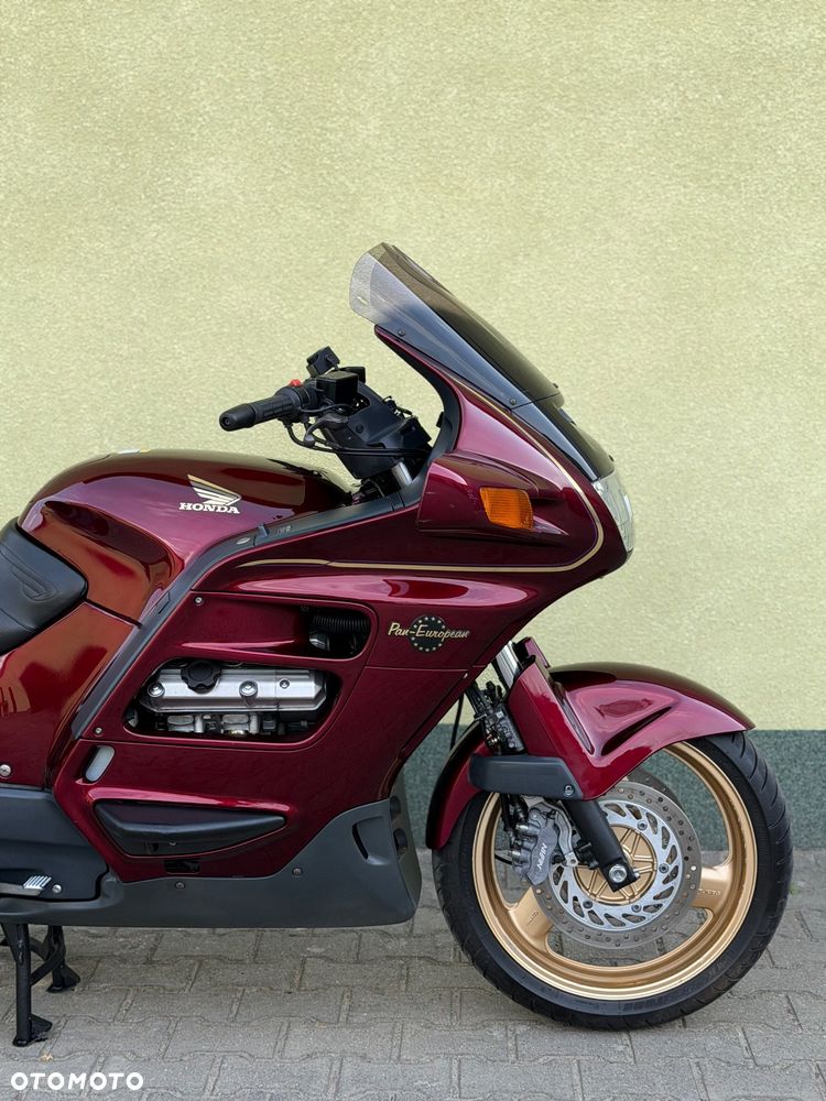 Honda ST - 6