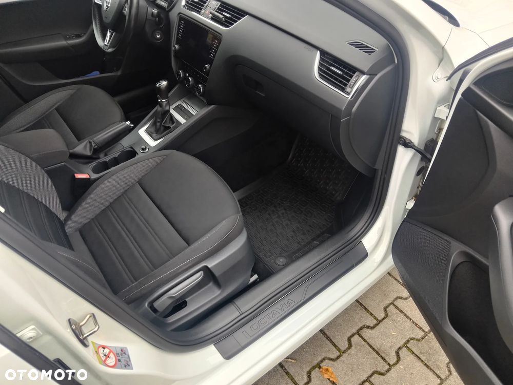 Skoda Octavia 1.4 TSI Ambition - 22