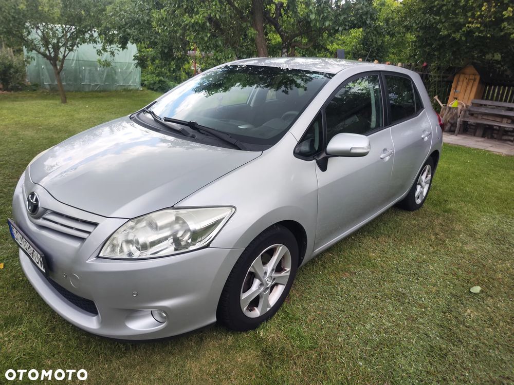Toyota Auris - 2