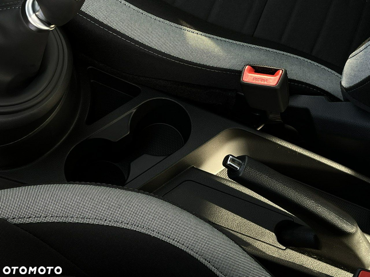 Hyundai i10 - 21