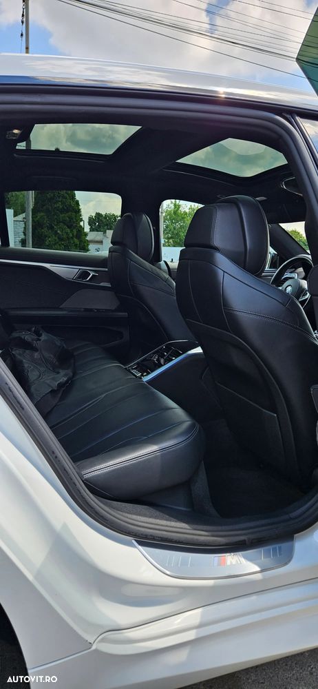 BMW M8 M850i xDrive - 13
