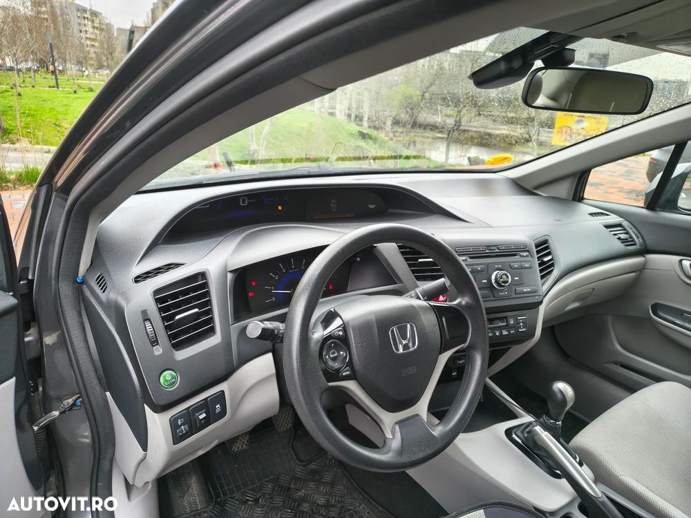 Honda Civic 1.8 MT LS - 8