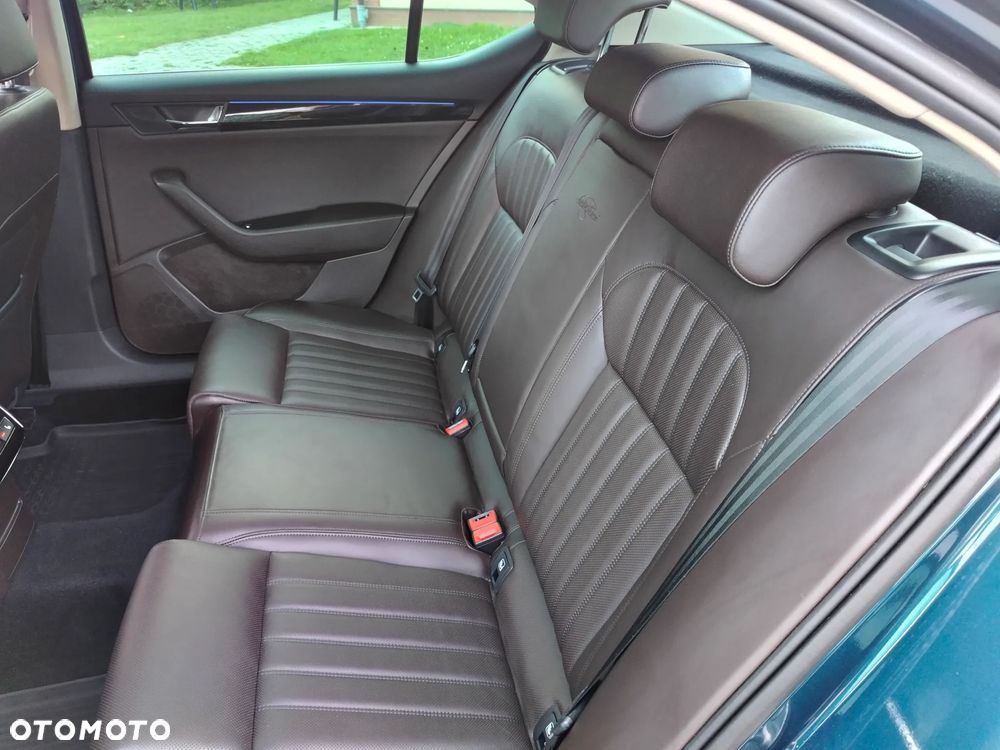 Skoda Superb 2.0 TDI L&K - 27