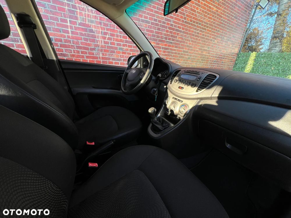 Hyundai i10 - 10