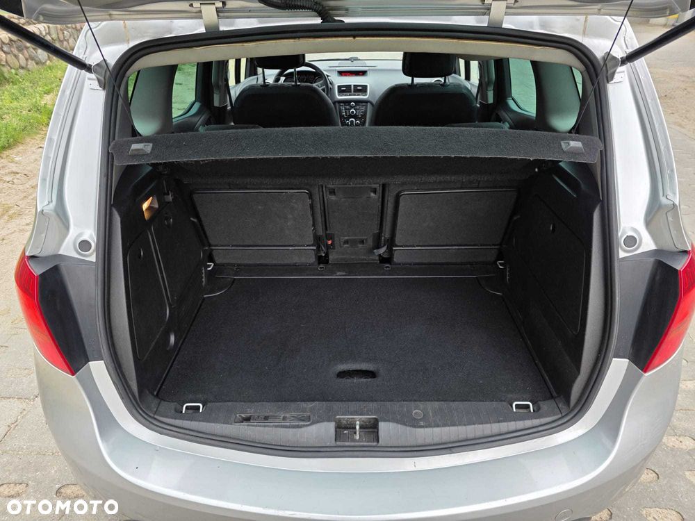Opel Meriva - 8