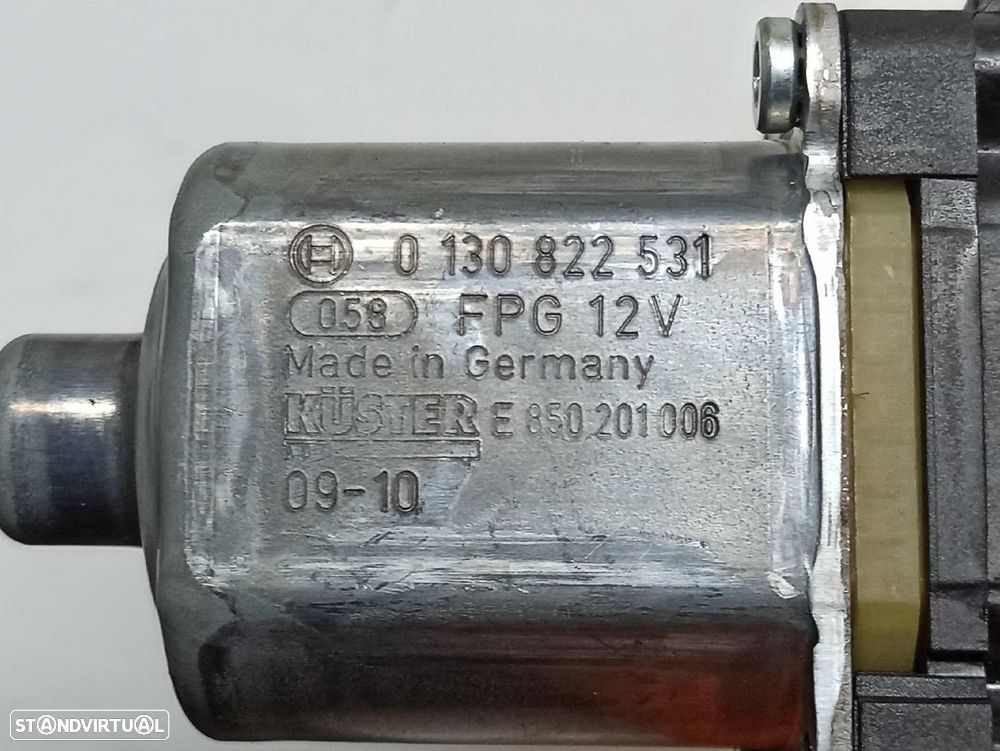 MOTOR ELEVADOR DE VIDRO FRONTAL ESQUERDO VOLKSWAGEN POLO 2009 -6R0959801R - 5