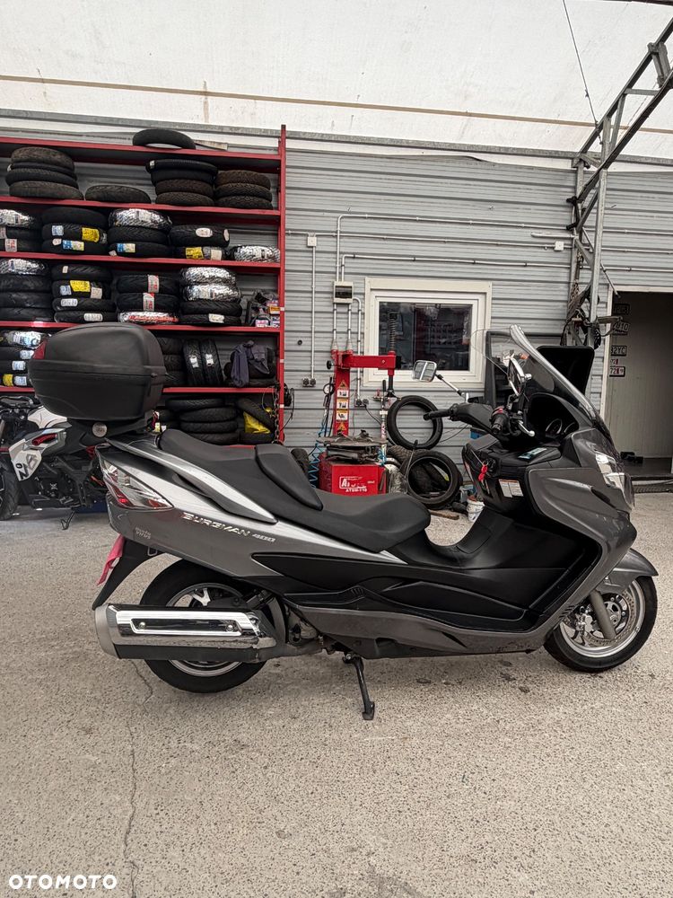 Suzuki Burgman - 10