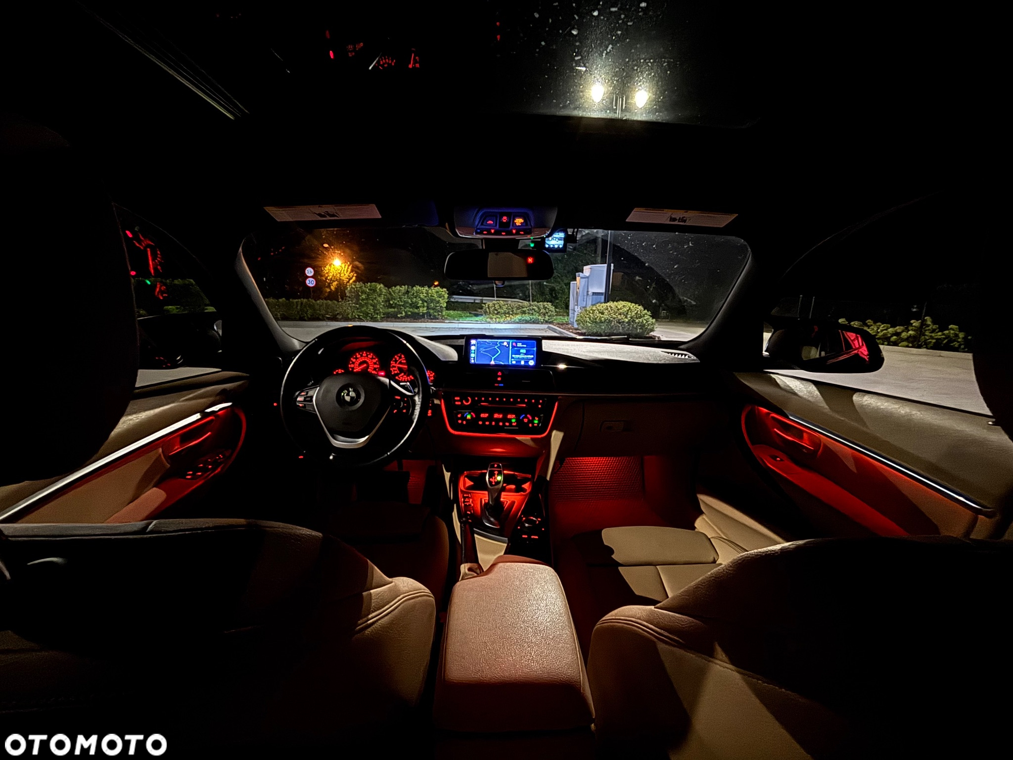 BMW Seria 3 328i Sport Line - 23