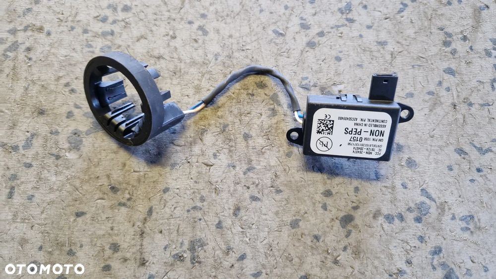 OPEL ASTRA J PĘTLA IMOBILAIZERA 13500157 - 1