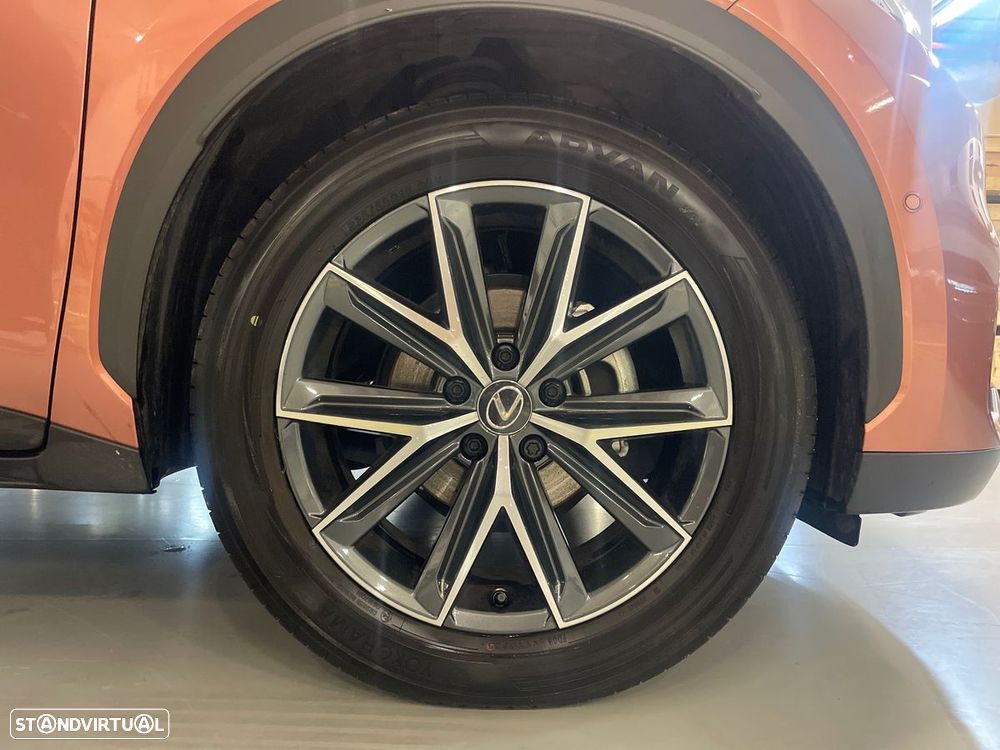 Lexus LBX Cool+ - 34