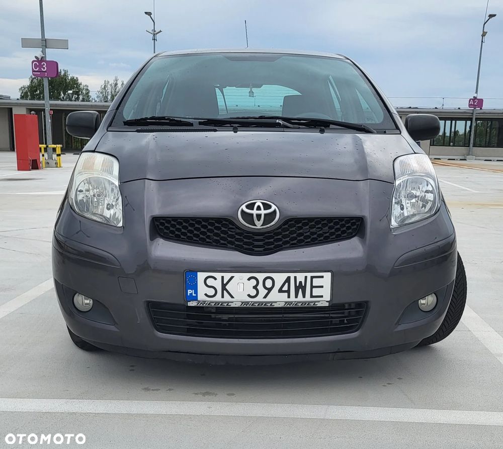 Toyota Yaris 1.0 Luna EU5 - 2