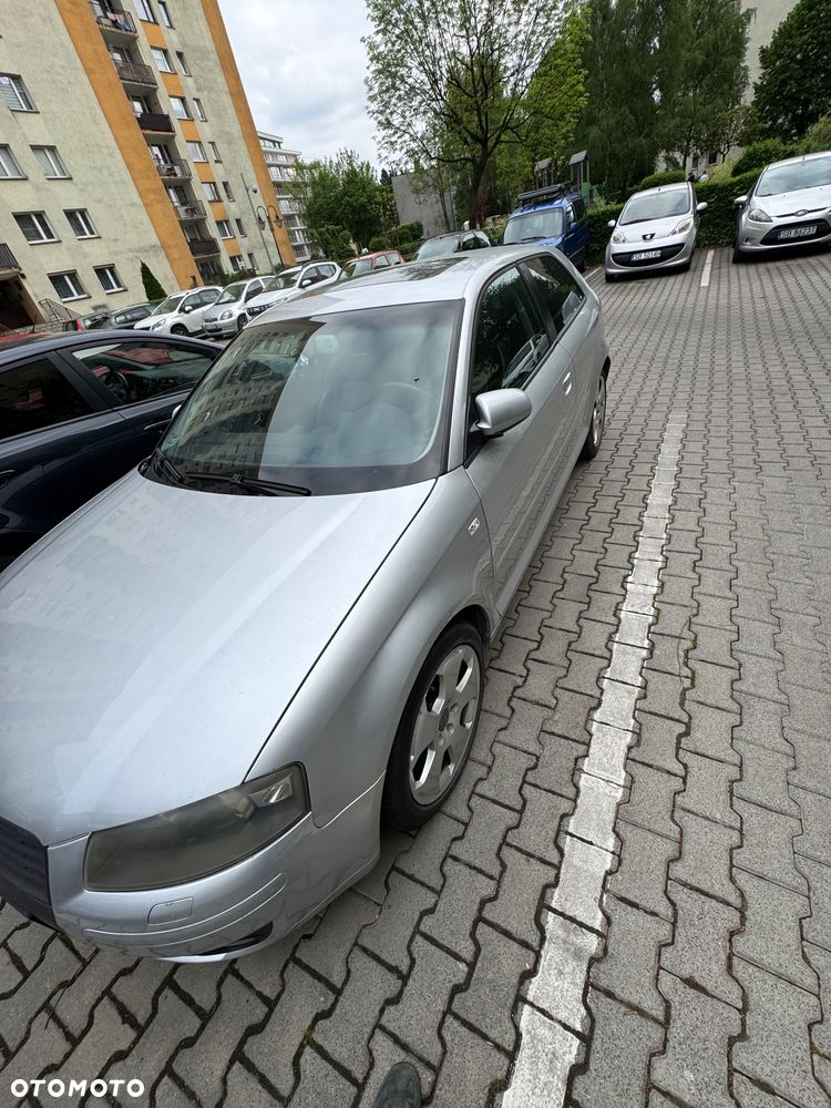 Audi A3 3-drzwiowe 2.0 TDI Ambiente DSG - 8
