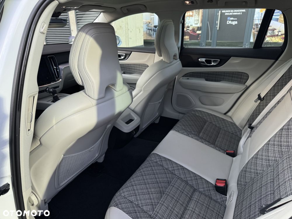 Volvo V60 T5 Geartronic Momentum - 14