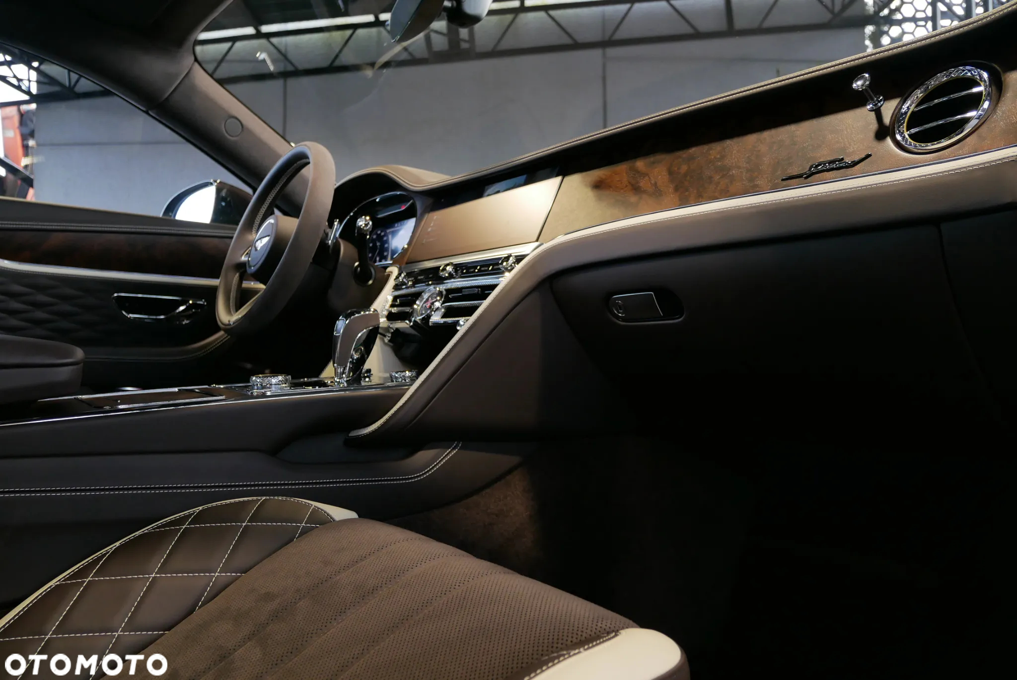 Bentley Flying Spur - 29