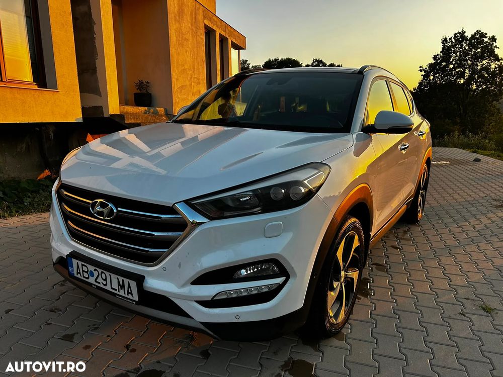 Hyundai Tucson 2.0 CRDI 4WD 6AT Luxury+ - 1