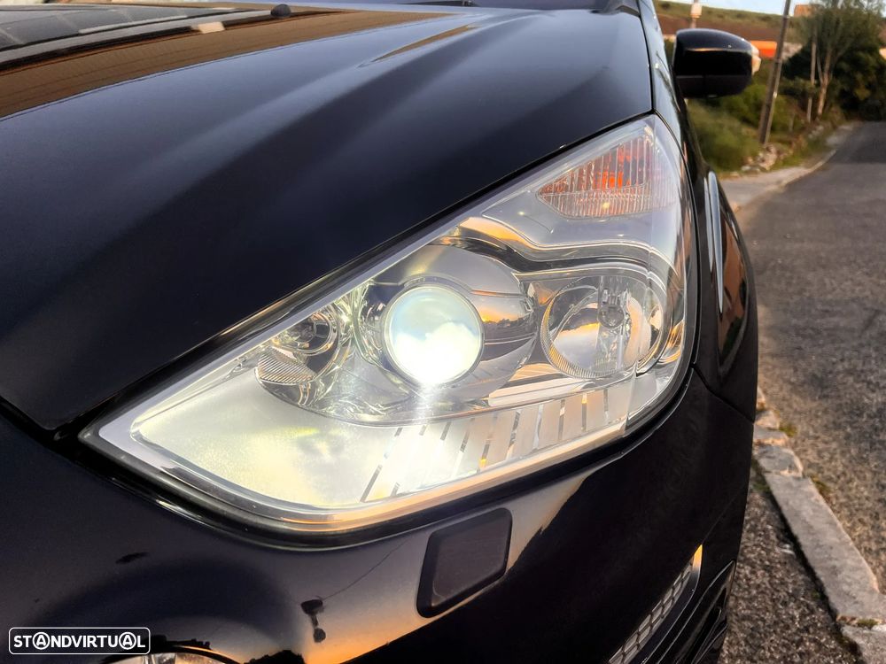 Ford S-Max 2.2 TDCi DPF Titanium X - 16