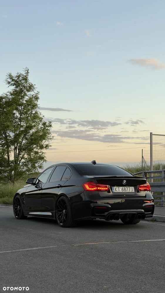 BMW Seria 3 330i xDrive Edition M Sport Shadow - 11